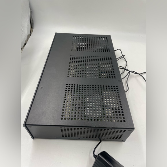 Crestron CEN-TRACK Professional Tuner Card Rack With Rack Mount - Picture 4 of 5